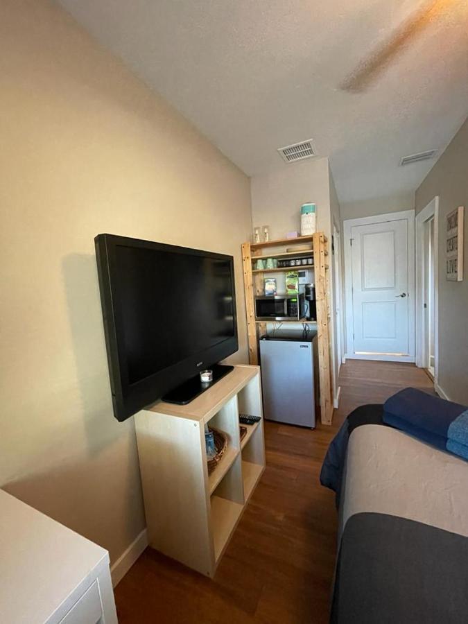 Quaint Guest Room Close To Siesta Key Sarasota Exterior foto